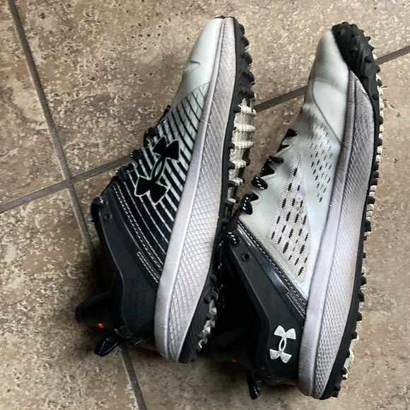 Under Armour 7.5 Mens Baseball Shoes Cleats White Black Grey Nice Condition - Picture 5 of 7